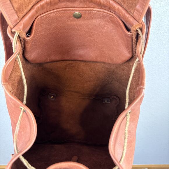 Vintage Handmade Brown Soft Leather Flap Backpack Rucksack Country Boho Hippie - Picture 6 of 6